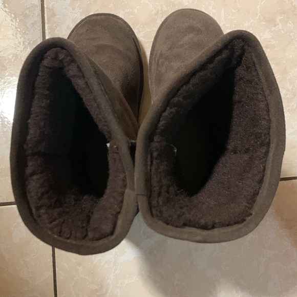 Bearpaw - Picture 4 of 5